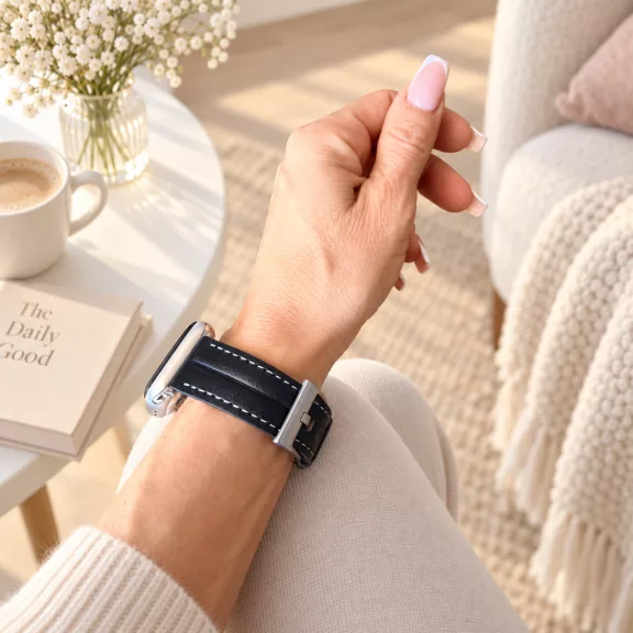 Apple Watch Verona bőróraszíj ezüst csattal /fekete/ 40/41 és 42mm