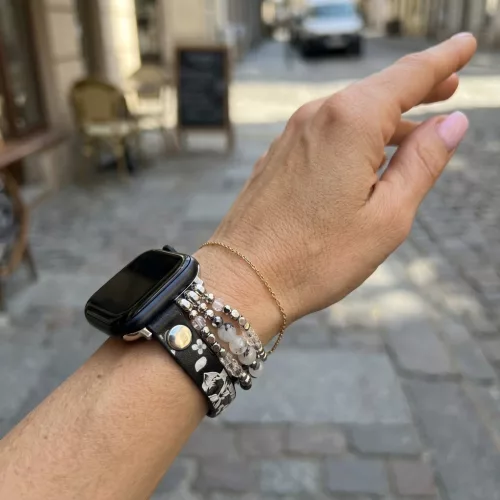 Apple Watch gyöngyös bőróraszíj-fekete-virágmintás /44/45/46 és 49 mm