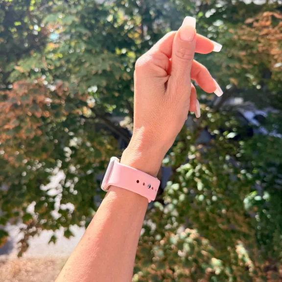 Apple Watch szilikon óraszíj gömb csattal /púder/ 40/41 és 42mm