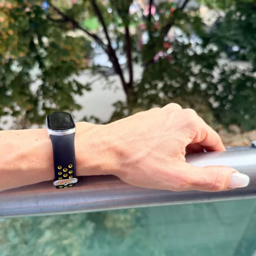 Xiaomi Smart Band 8/9/10-Lélegző szilikon óraszíj/fekete-sárga
