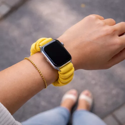 Apple Watch  scrunchie óraszíj-sárga 40/41 és 42 mm