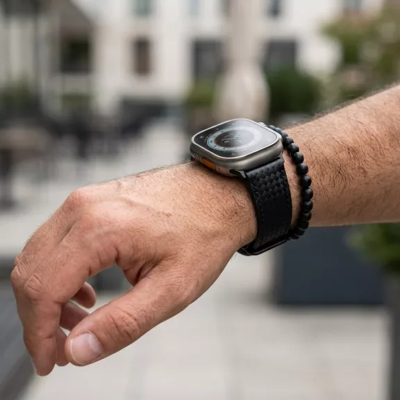 Apple Watch karbonszálas bőróraszíj / fekete / 44/45/46/49 mm