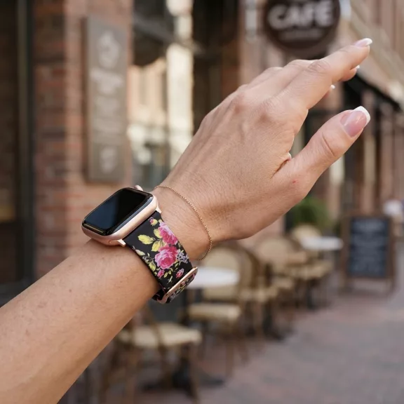 Apple Watch csatos szilikon óraszíj /black rose/ 44/45/46/49 mm