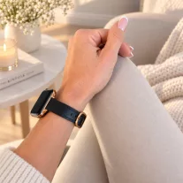   Apple Watch körcsatos bőróraszíj fém csattal /fekete/ 40/41 és 42mm