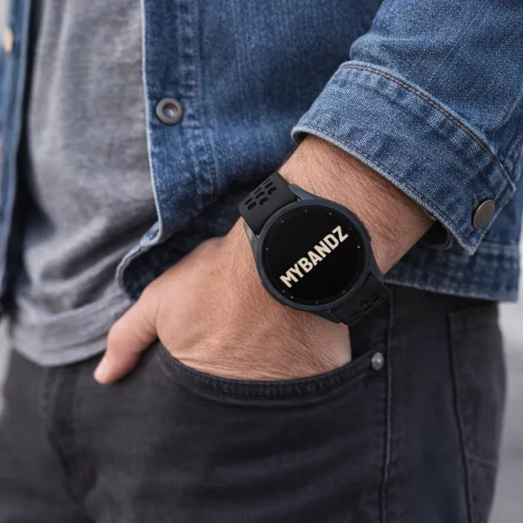 MYBANDZ Lélegző mágneszáras szilikon óraszíj Galaxy Watch 4-5-6-7 /fekete(ezüst csat)