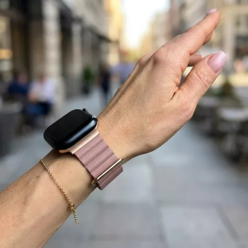 Apple Watch mágneses bőróraszíj fém csattal /rózsaszínes-bézs/ 44/45/46/49 mm