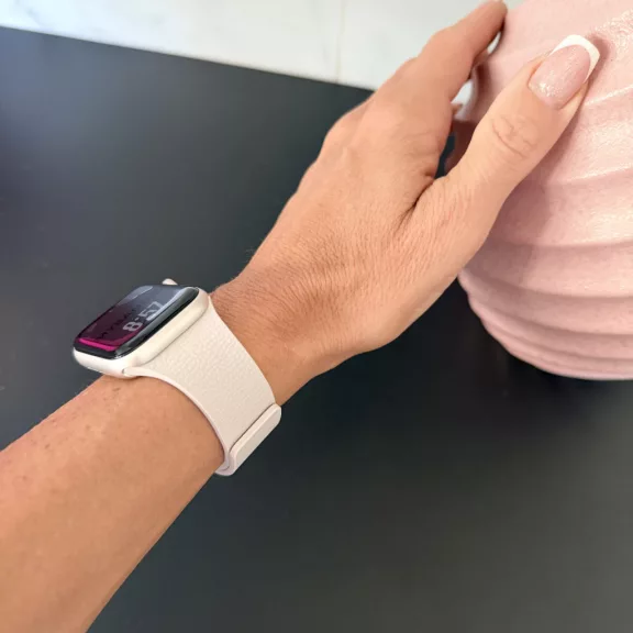 Apple Watch Litchi mágneses szilikon óraszíj /bézs/ 44/45/46/49 mm