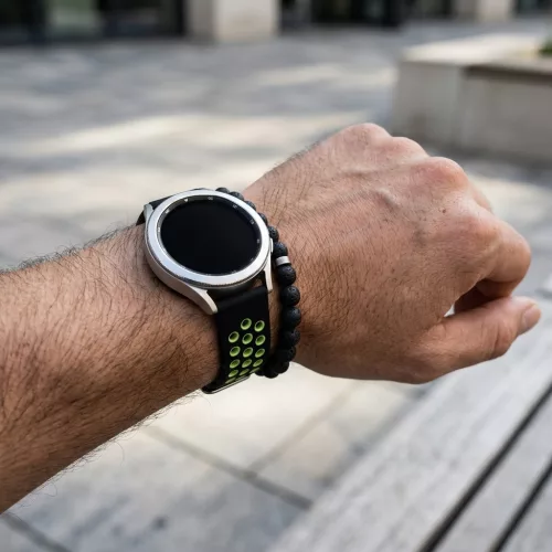 MYBANDZ Lélegző szilikon óraszíj / fekete-zöld / 22mm