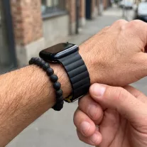   Apple Watch mágneses kétrészes szilikon szíj /fekete-sárga/40/41 és 42 mm