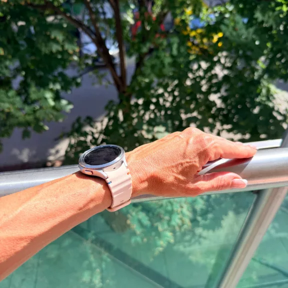 MYBANDZ Waves szilikon óraszíj-púder/Samsung Galaxy Watch 4-5-6-7