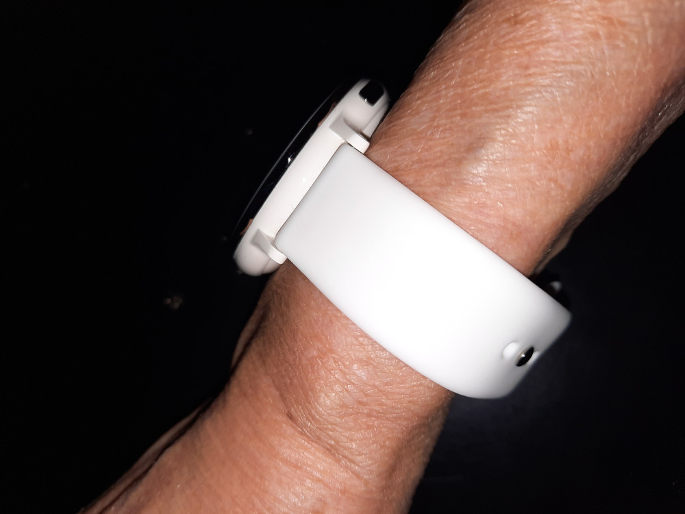 MYBANDZ Szilikon óraszíj gömb csattal /fehér// 20mm