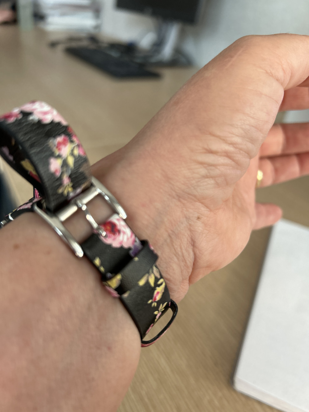 Apple Watch lélegző bőróraszíj /fehér/ - 42/44/45/49mm
