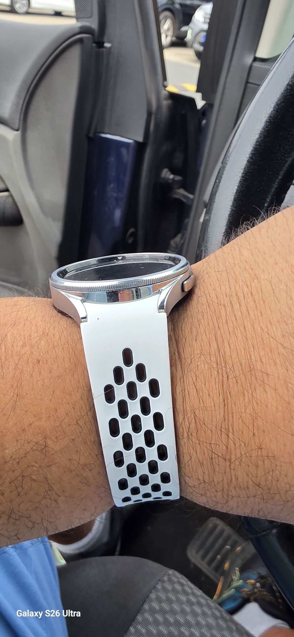 MYBANDZ Lélegző mágneszáras szilikon óraszíj /fehér-fekete Galaxy Watch 4-5-6-7-7